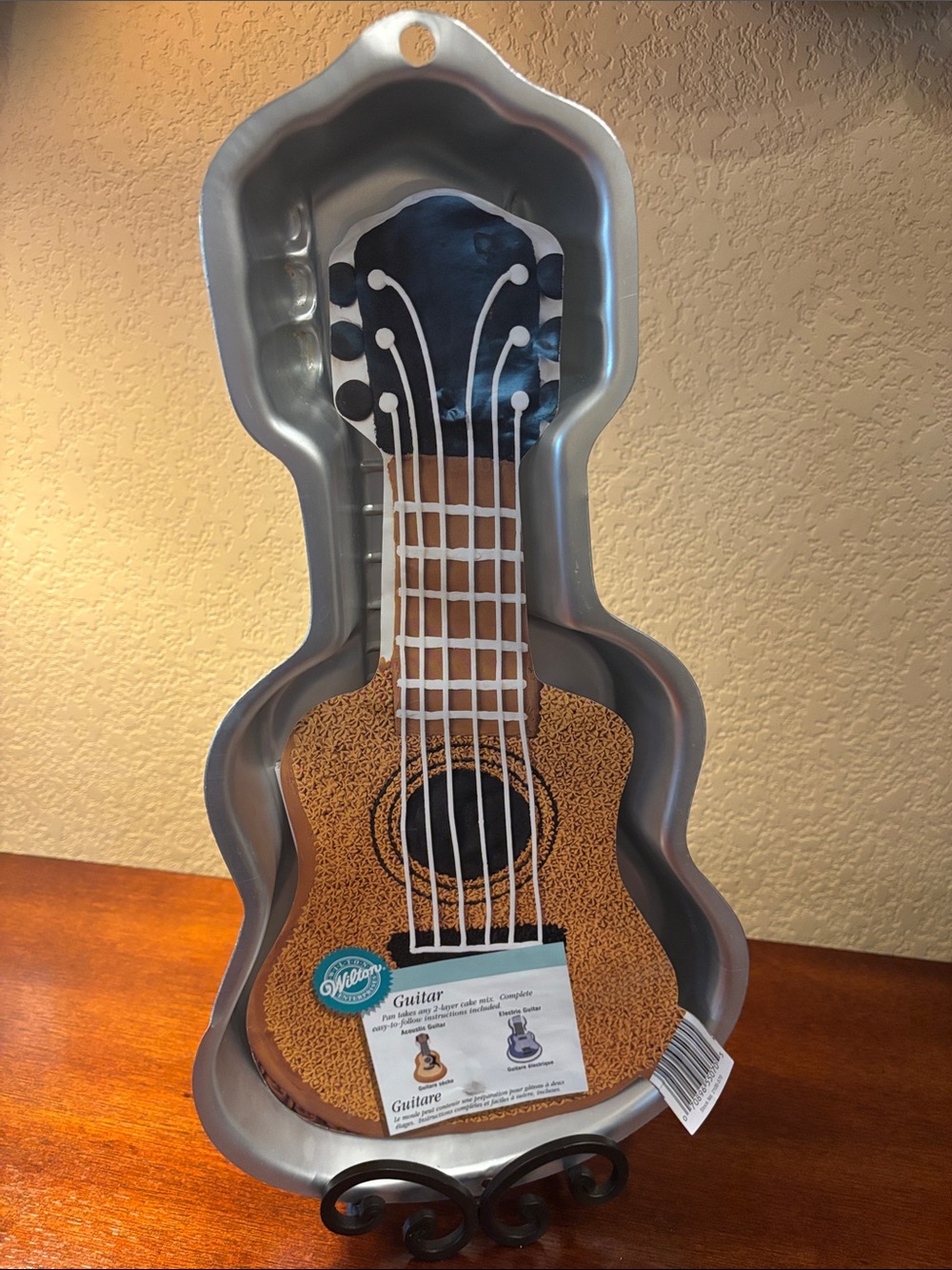 Wilton Silver Guitar Cake Pan with Instructions